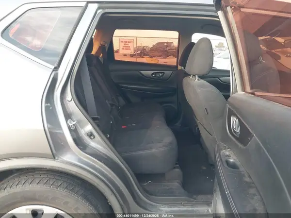 JN8AT2MT8GW018771 2016 NISSAN ROGUE - Image 8