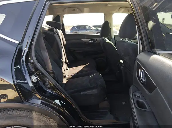 JN8AT2MT8GW021802 2016 NISSAN ROGUE - Image 8