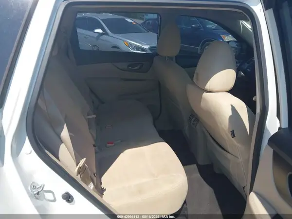 JN8AT2MT8GW021881 2016 NISSAN ROGUE - Image 8