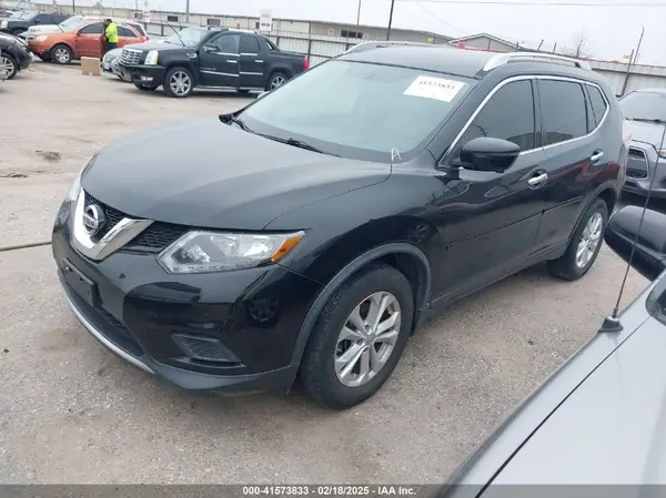 JN8AT2MT8GW022917 2016 NISSAN ROGUE - Image 2