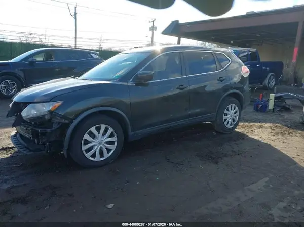 JN8AT2MT8GW025185 2016 NISSAN ROGUE - Image 2