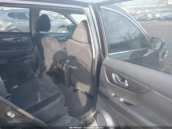 JN8AT2MT8GW025185 2016 NISSAN ROGUE - Image 8