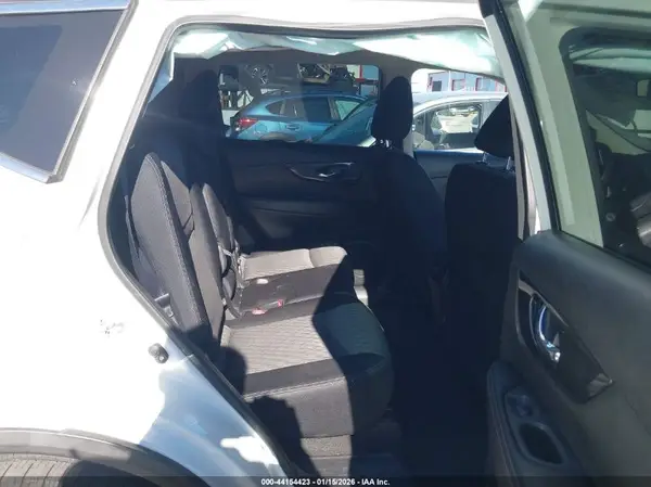 JN8AT2MT8HW136224 2017 NISSAN ROGUE - Image 8