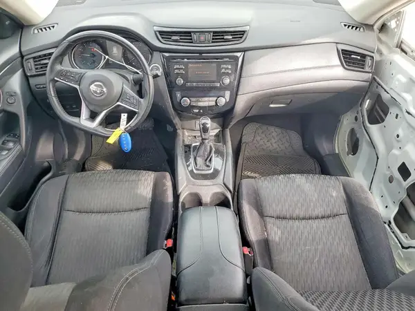 JN8AT2MT8HW136563 2017 NISSAN ROGUE - Image 8