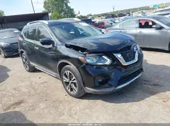 JN8AT2MT8HW137972 2017 NISSAN ROGUE