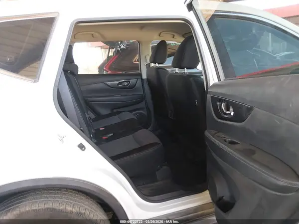 JN8AT2MT8HW138782 2017 NISSAN ROGUE - Image 8