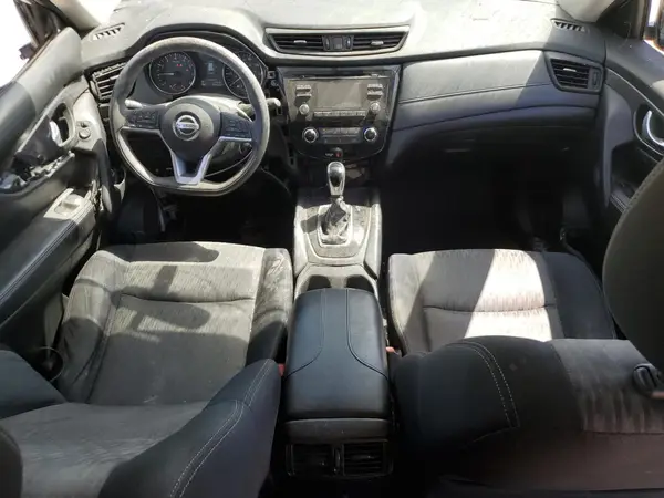 JN8AT2MT8HW139558 2017 NISSAN ROGUE - Image 8