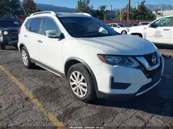 JN8AT2MT8HW140693 2017 NISSAN ROGUE