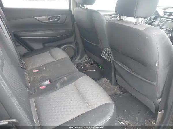 JN8AT2MT8HW141813 2017 NISSAN ROGUE - Image 8