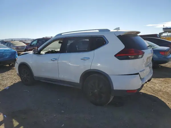 JN8AT2MT8HW142573 2017 NISSAN ROGUE - Image 2