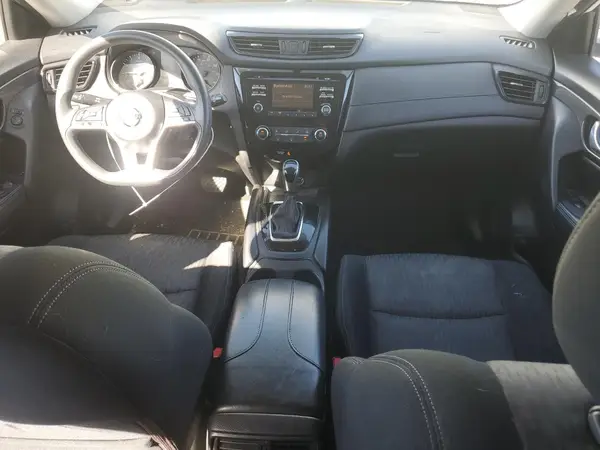 JN8AT2MT8HW143657 2017 NISSAN ROGUE - Image 8