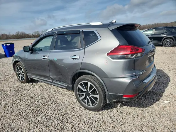JN8AT2MT8HW143769 2017 NISSAN ROGUE - Image 2
