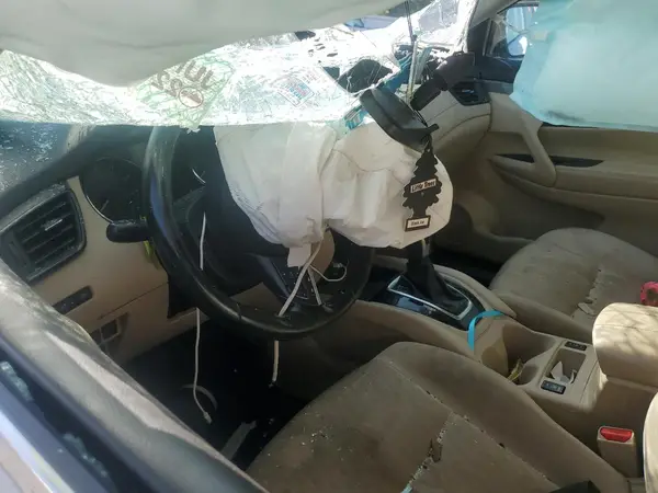 JN8AT2MT8HW144758 2017 NISSAN ROGUE - Image 8
