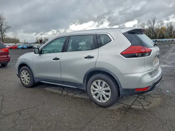 JN8AT2MT8HW146039 2017 NISSAN ROGUE - Image 2