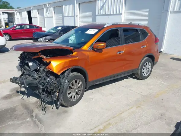 JN8AT2MT8HW146705 2017 NISSAN ROGUE - Image 1