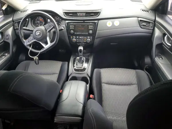JN8AT2MT8HW147773 2017 NISSAN ROGUE - Image 8
