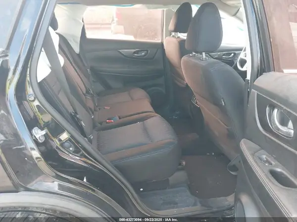 JN8AT2MT8HW147966 2017 NISSAN ROGUE - Image 8