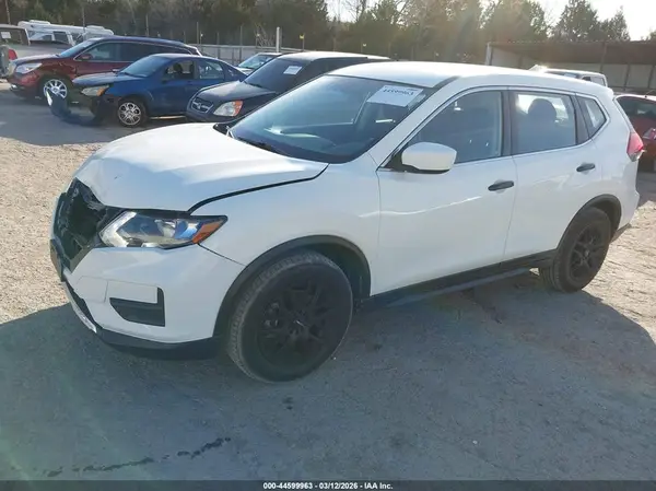 JN8AT2MT8HW148549 2017 NISSAN ROGUE - Image 2