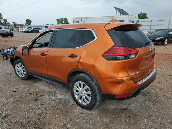 JN8AT2MT8HW150320 2017 NISSAN ROGUE - Image 2
