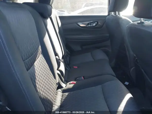 JN8AT2MT8HW151936 2017 NISSAN ROGUE - Image 8