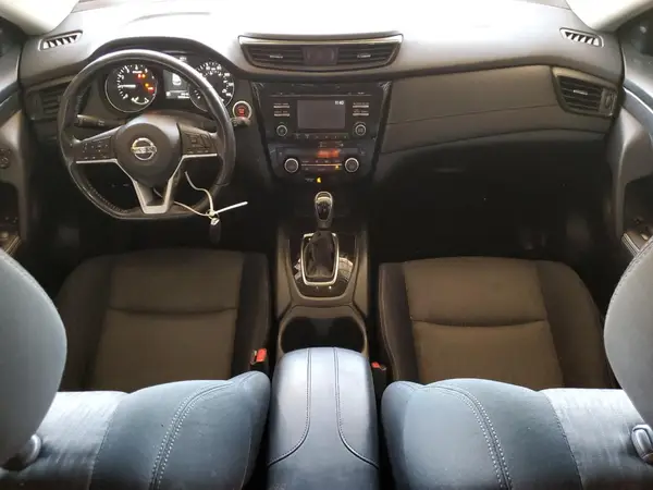 JN8AT2MT8HW152830 2017 NISSAN ROGUE - Image 8