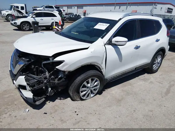 JN8AT2MT8HW153542 2017 NISSAN ROGUE - Image 2