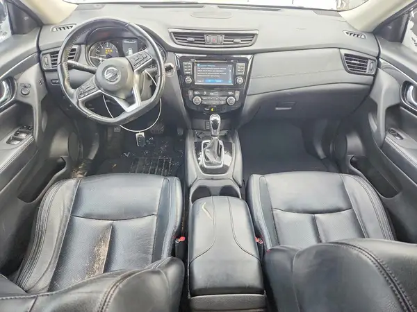 JN8AT2MT8HW380732 2017 NISSAN ROGUE - Image 8