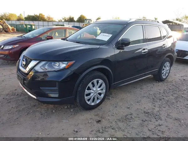 JN8AT2MT8HW381203 2017 NISSAN ROGUE - Image 2
