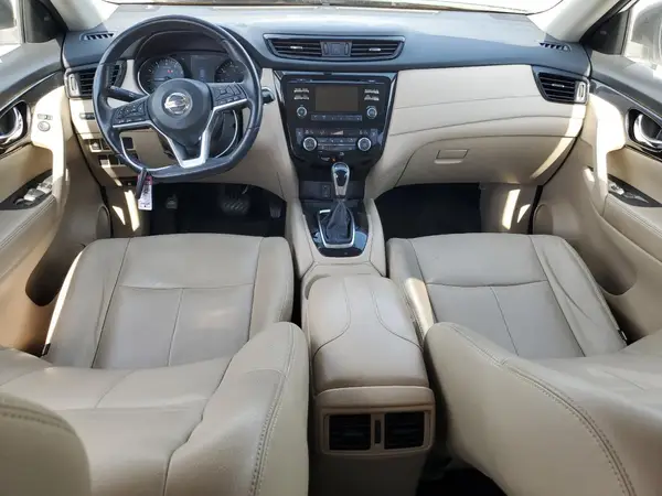 JN8AT2MT8HW382657 2017 NISSAN ROGUE - Image 8