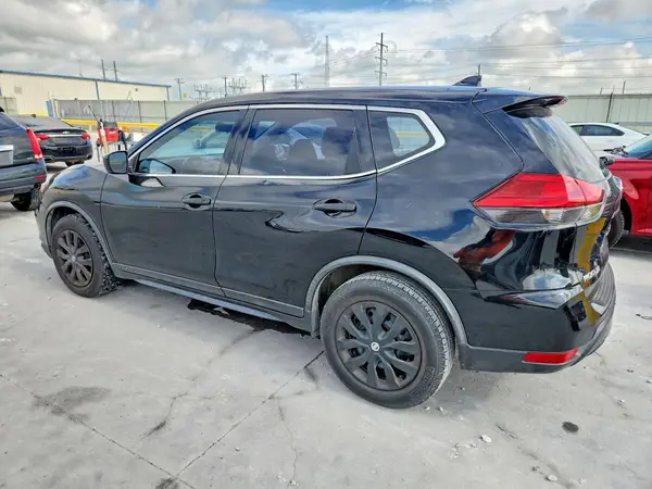 JN8AT2MT8HW383601 2017 NISSAN ROGUE - Image 2