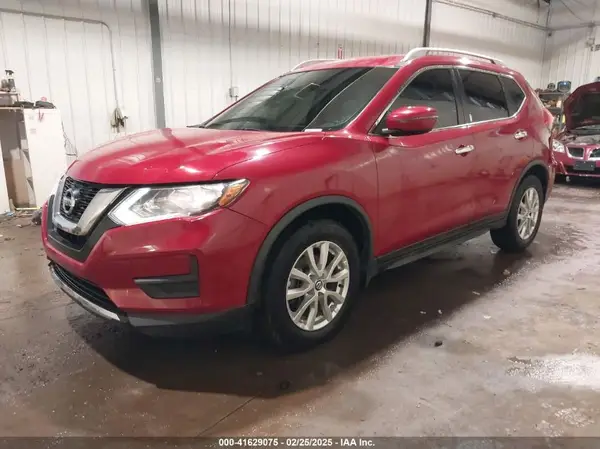 JN8AT2MT8HW383680 2017 NISSAN ROGUE - Image 2