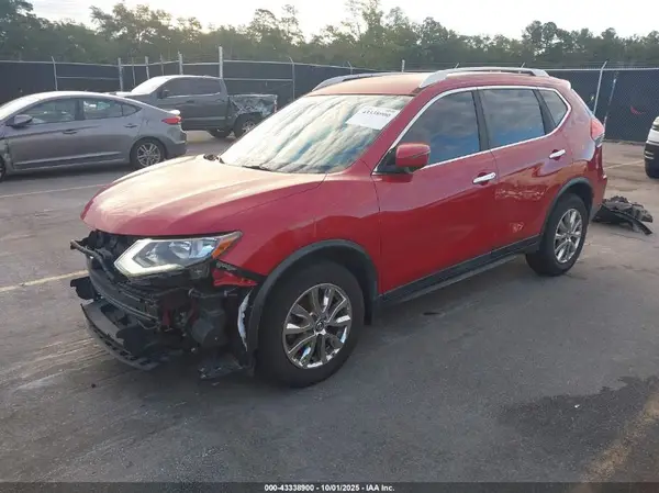 JN8AT2MT8HW384019 2017 NISSAN ROGUE - Image 2