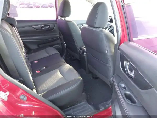 JN8AT2MT8HW384022 2017 NISSAN ROGUE - Image 8