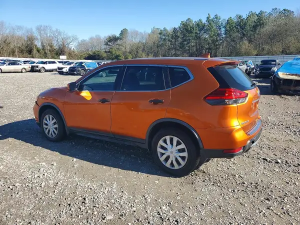 JN8AT2MT8HW385607 2017 NISSAN ROGUE - Image 2