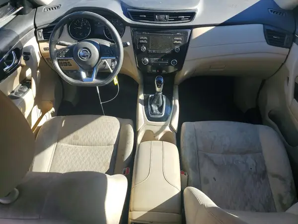 JN8AT2MT8HW385607 2017 NISSAN ROGUE - Image 8