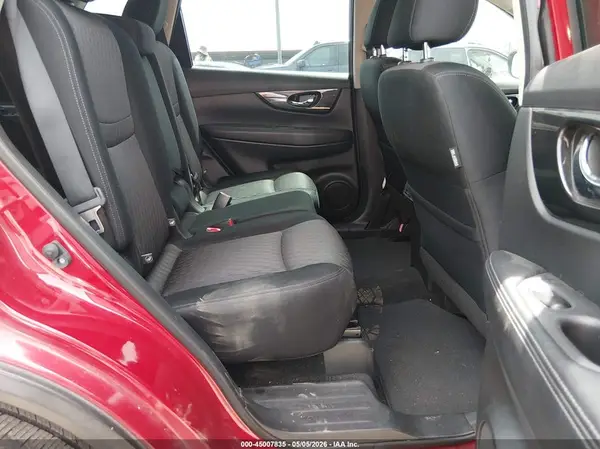JN8AT2MT8HW387700 2017 NISSAN ROGUE - Image 8