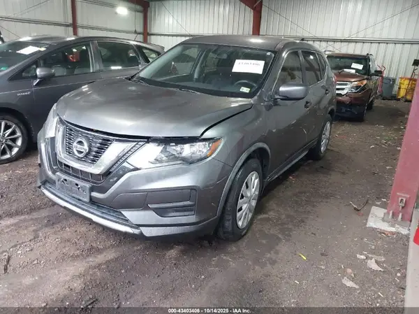 JN8AT2MT8HW391018 2017 NISSAN ROGUE - Image 2