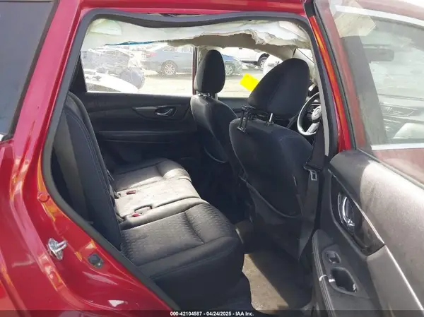 JN8AT2MT8HW391763 2017 NISSAN ROGUE - Image 8