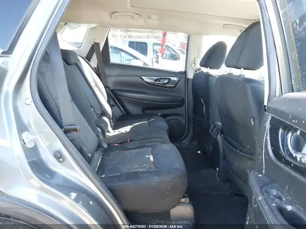 JN8AT2MT8HW395294 2017 NISSAN ROGUE - Image 8