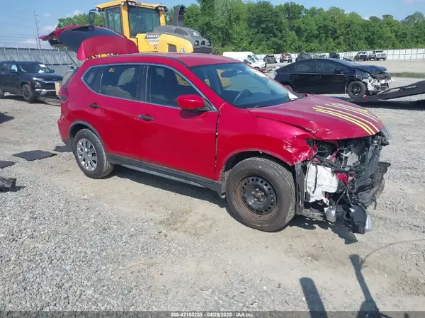 JN8AT2MT8HW395988 2017 NISSAN ROGUE - Image 1