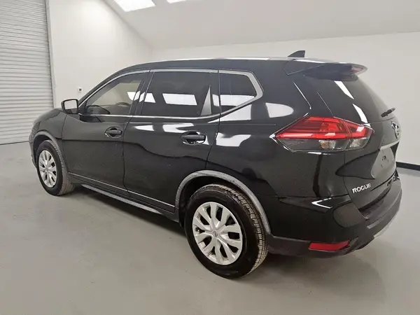 JN8AT2MT8HW402776 2017 NISSAN ROGUE - Image 2