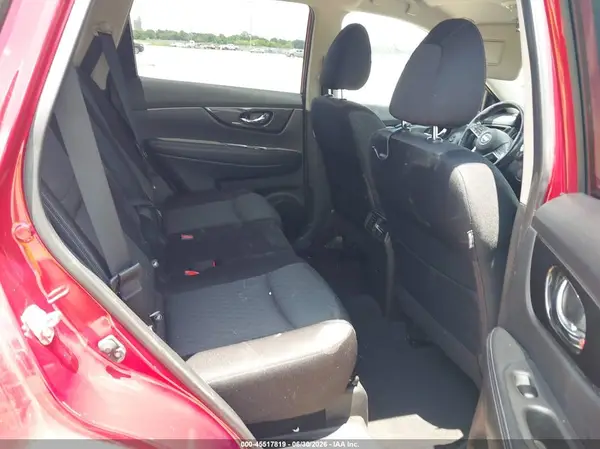 JN8AT2MT8HW402826 2017 NISSAN ROGUE - Image 8