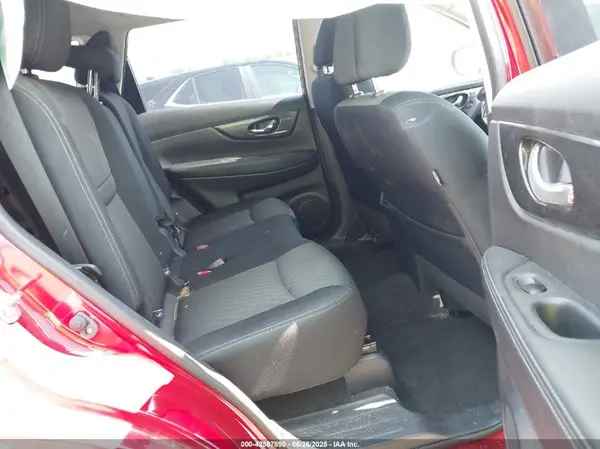 JN8AT2MT8HW404320 2017 NISSAN ROGUE - Image 8