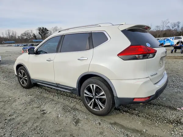 JN8AT2MT8HW405483 2017 NISSAN ROGUE - Image 2