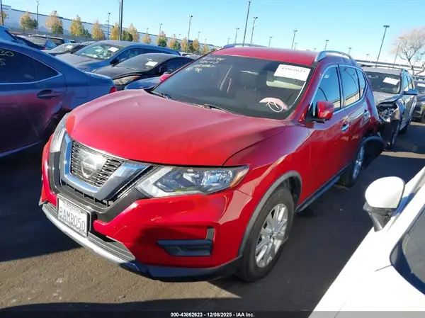 JN8AT2MT8HW406617 2017 NISSAN ROGUE - Image 2