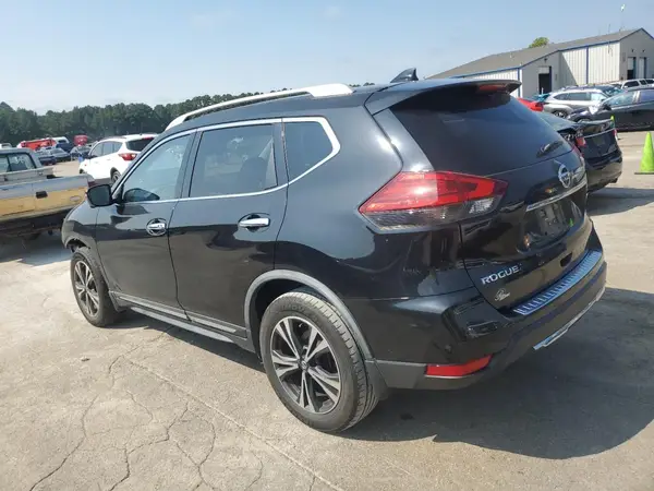 JN8AT2MT8HW407508 2017 NISSAN ROGUE - Image 2