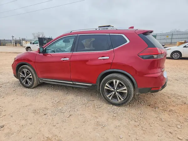 JN8AT2MT8HW407816 2017 NISSAN ROGUE - Image 2