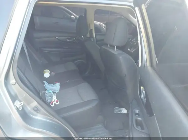 JN8AT2MT8JW450140 2018 NISSAN ROGUE - Image 8
