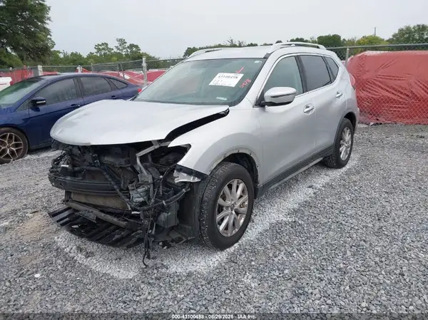 JN8AT2MT8JW453510 2018 NISSAN ROGUE - Image 2