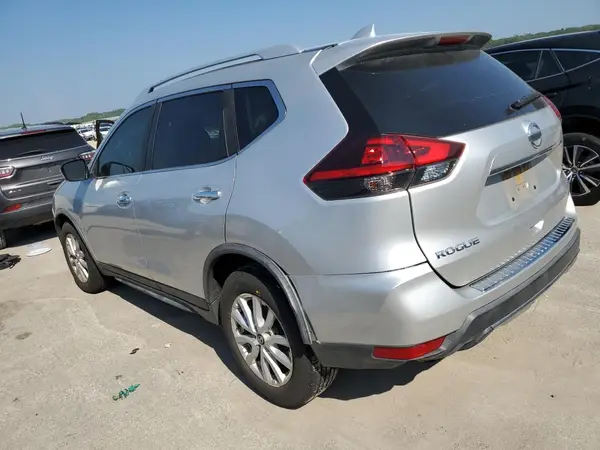 JN8AT2MT8JW455306 2018 NISSAN ROGUE - Image 2